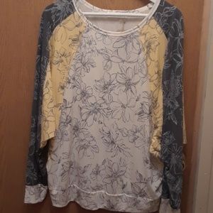 Raw Edge floral Top